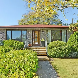 richview-gardens-suite-toronto.niagara-fallshotels.com/